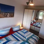 Ferienwohnung Wellenreiter 200 M Zum Strand Fewo Strandnah Mit Balkon Parkplatz Wlan Apartman *