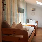 Ferienwohnung Wellenreiter 200 M Zum Strand Fewo Strandnah Mit Balkon Parkplatz Wlan * Karlshagen