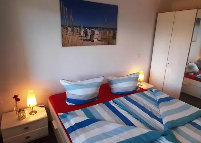 Ferienwohnung Wellenreiter 200 M Zum Strand Fewo Strandnah Mit Balkon Parkplatz Wlan شقة Karlshagen