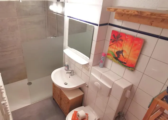 Ferienwohnung Wellenreiter 200 M Zum Strand Fewo Strandnah Mit Balkon Parkplatz Wlan شقة *