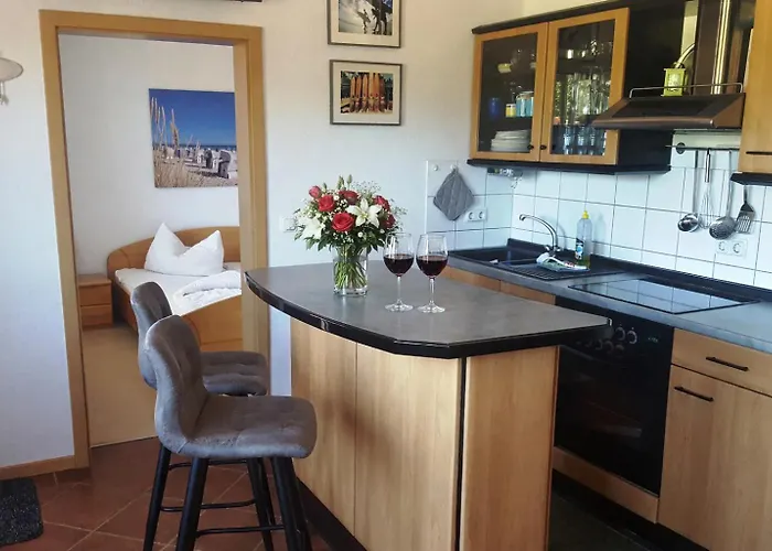 شقة Ferienwohnung Wellenreiter 200 M Zum Strand Fewo Strandnah Mit Balkon Parkplatz Wlan Karlshagen